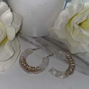 Lovely off white earrings ❤️